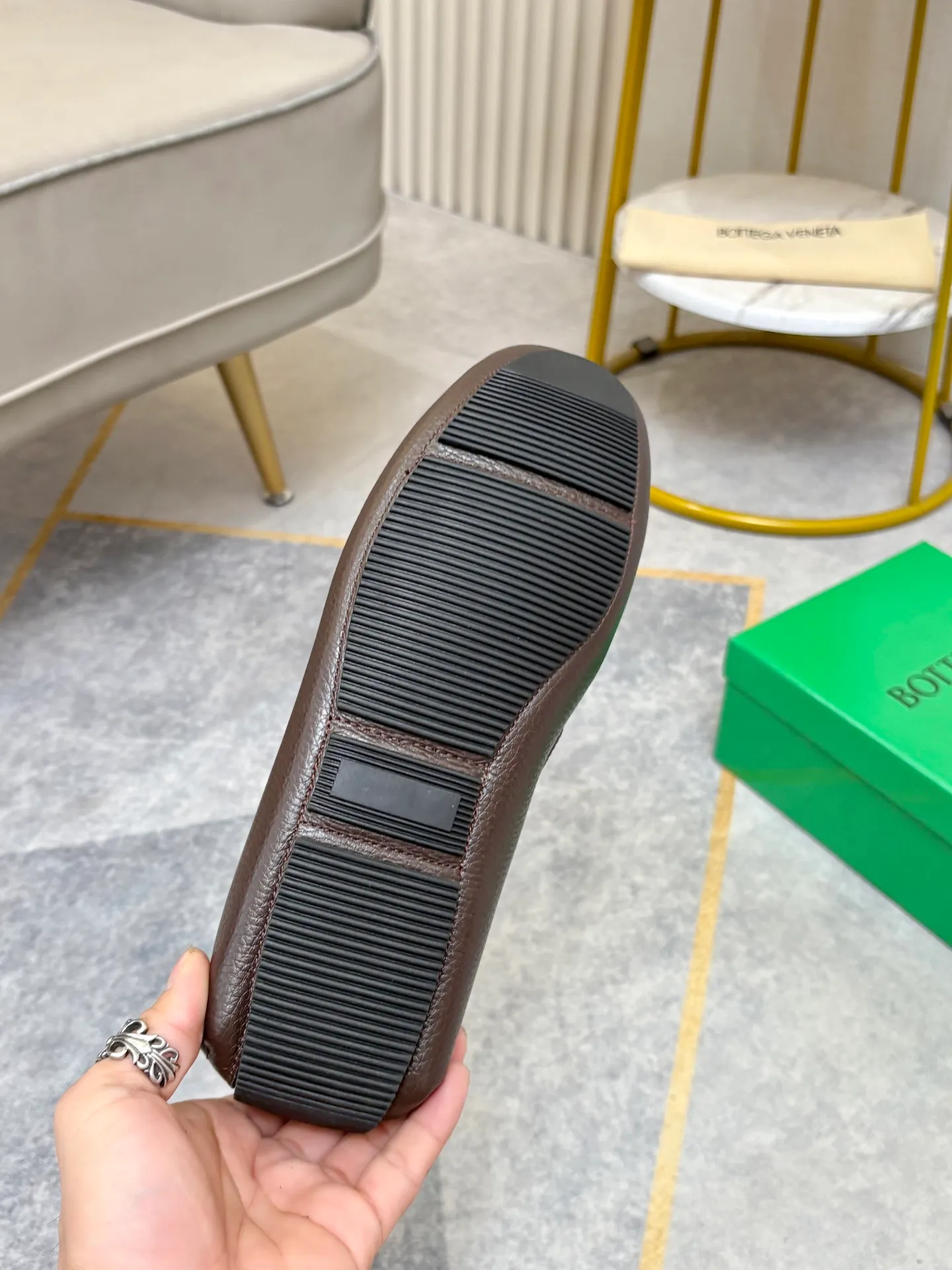 P420💰 (Niu Li + Niu Pad) [BV] The latest hot style‼ ️Casual men's shoes, uppers imported first-layer cowhide ➕Full imported cowhide lining✔️Exquisite workmanship, excellent foot feel, special rubber soles✔️, cool and fashionable, the latest fashion, fashionable outsole, hurry up.  Code number: 38-44 (can be customized to 37.45, non-refundable)